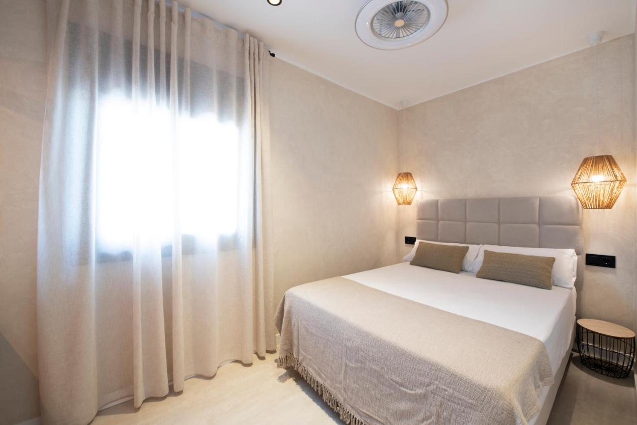 Apartamentos Marplana カステルデフェルス エクステリア 写真